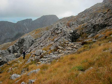 Sito Abisso Roversi, sfondo Roccandagia