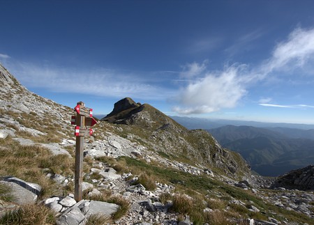 Focetta del Puntone, sullo sfondo Uomo Morto