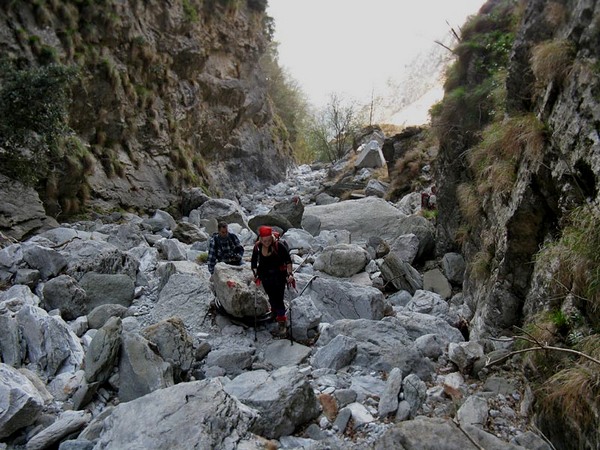 Tratto sassoso del Canal Fondone