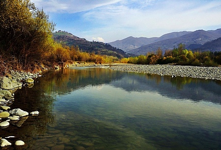 Fiume Serchio in veste autunnale