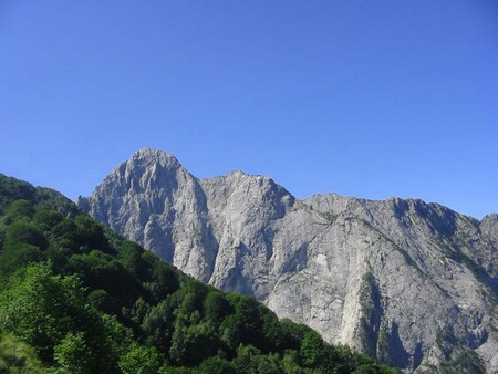 Il pizzo visto da Poggio Baldozzana