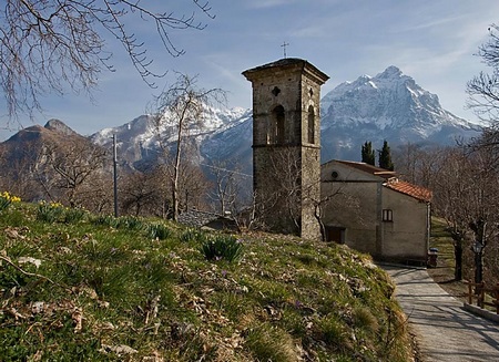 La chiesa di S.Giacomo a Capanne di Careggine