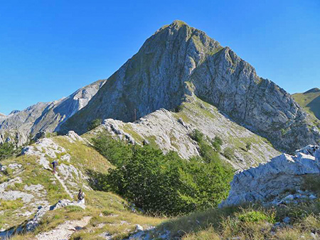 il monte visto da sud (cresta del Vestito)